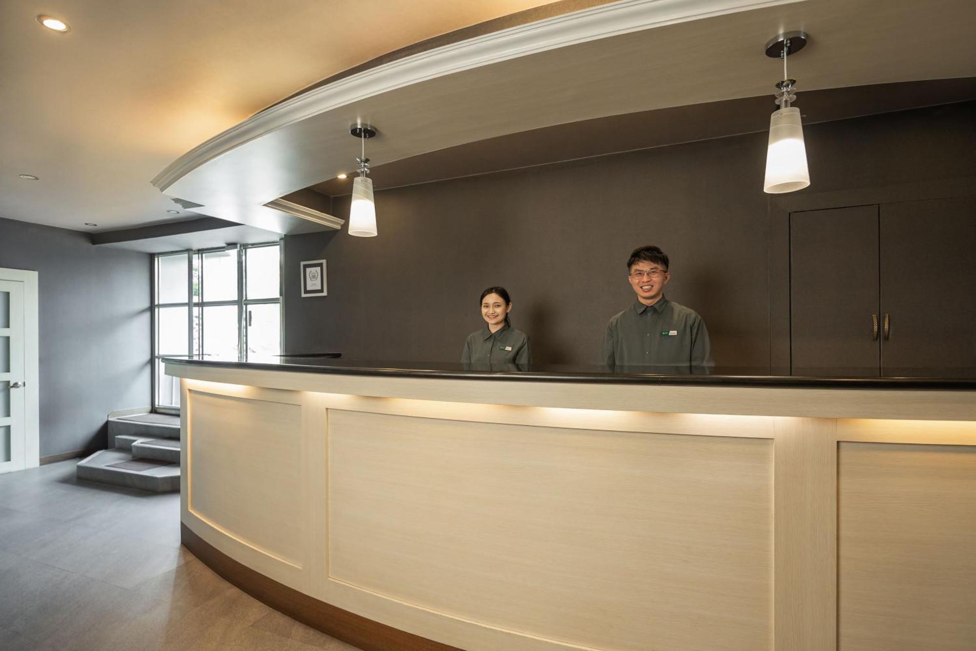 Kindness Hotel - Yuanlin Exteriör bild